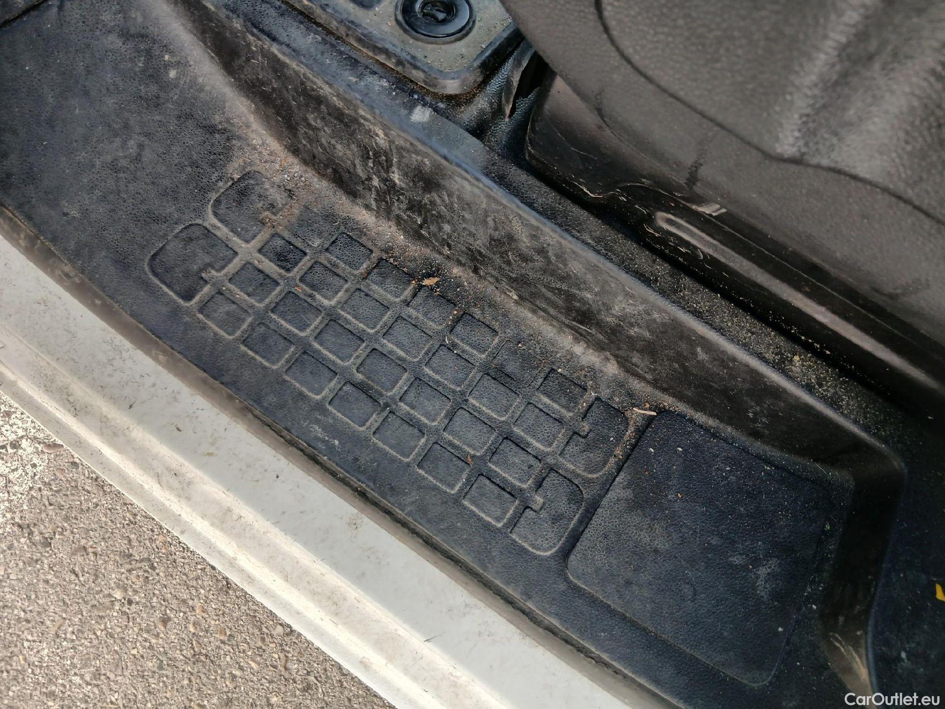  Opel  Vivaro OPEL  / 2019 / 4P / furgón 1.5 Diésel 74kW (100CV) M Std Express #6