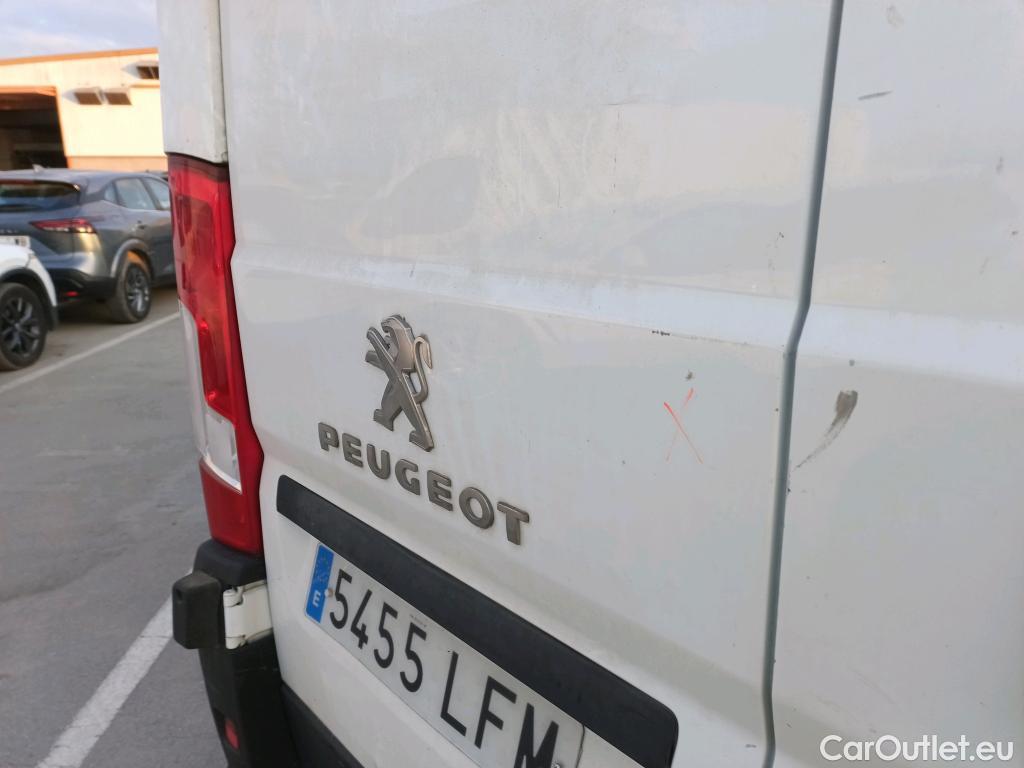  Peugeot  Boxer PEUGEOT  / 2014 / 4P / furgón 335 L2 H2 BHDI 103kW (140CV) S&S 6 V. M (CX) #20