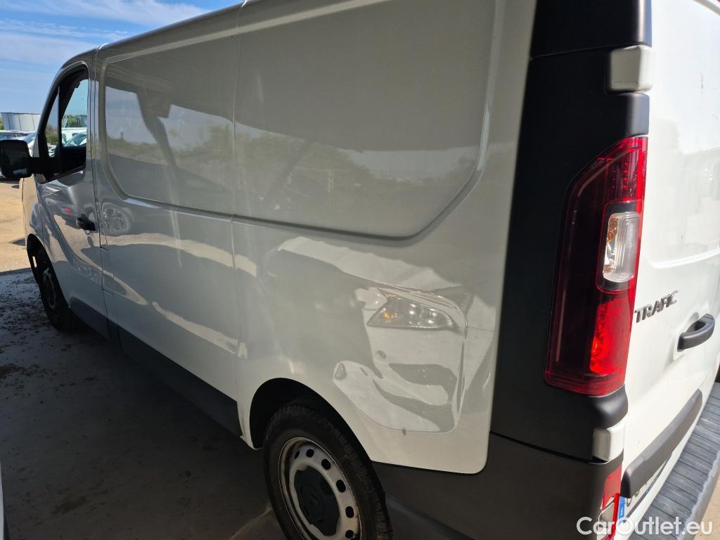  Renault  Trafic RENAULT  / 2021 / 4P / furgón Furgón L1H1 Blue dCi 96 Kw (130 CV) (AC) #5