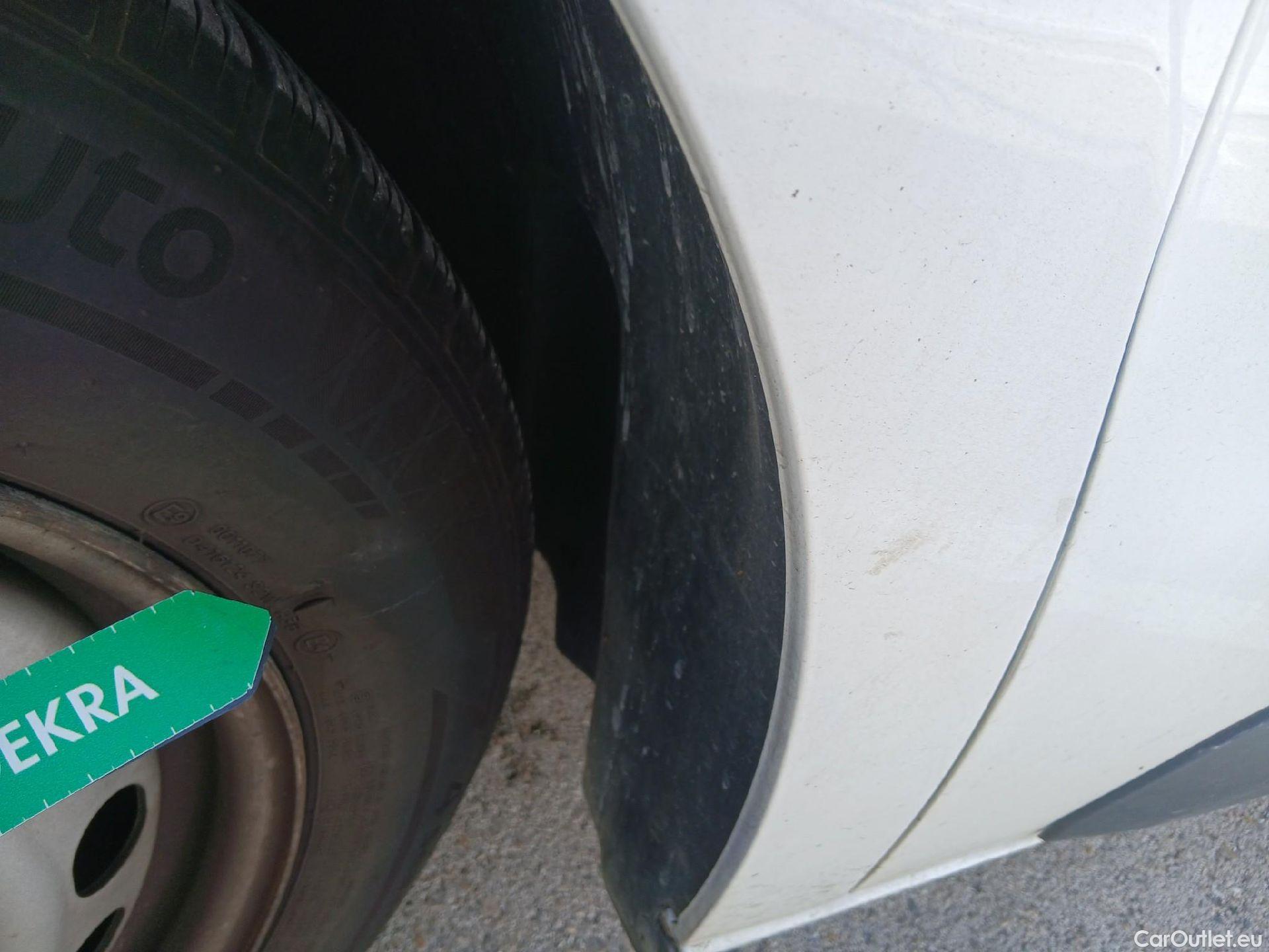  Opel  Vivaro OPEL  / 2019 / 4P / furgón 1.5 Diésel 74kW (100CV) M Std Express #8