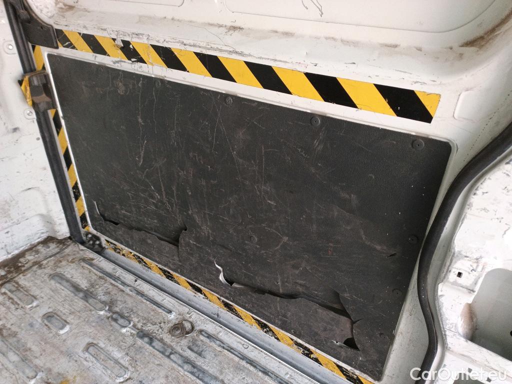  Peugeot  Boxer PEUGEOT  / 2014 / 4P / furgón 335 L2 H2 BHDI 103kW (140CV) S&S 6 V. M (CX) #14