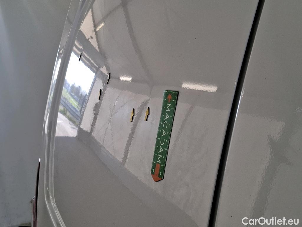  Citroen  Berlingo CITROEN  Van / 2018 / 4P / Fourgonnette Taille M 650kg BlueHDi 100 S&S BVM #7