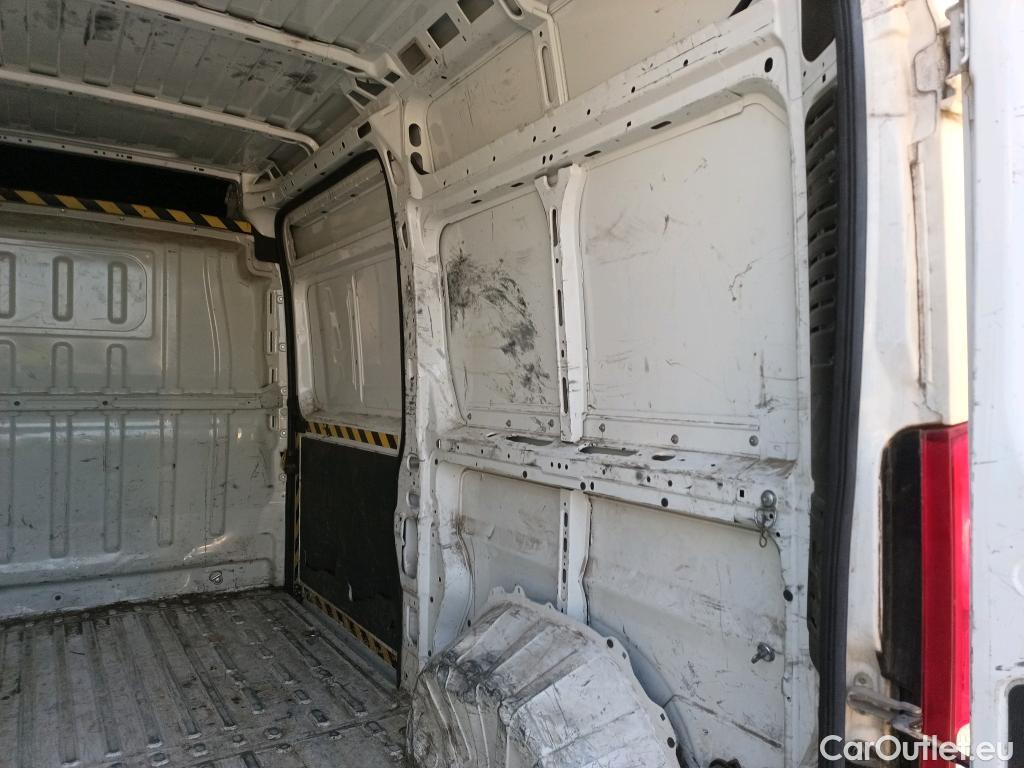  Peugeot  Boxer PEUGEOT  / 2014 / 4P / furgón 335 L2 H2 BHDI 103kW (140CV) S&S 6 V. M (CX) #8