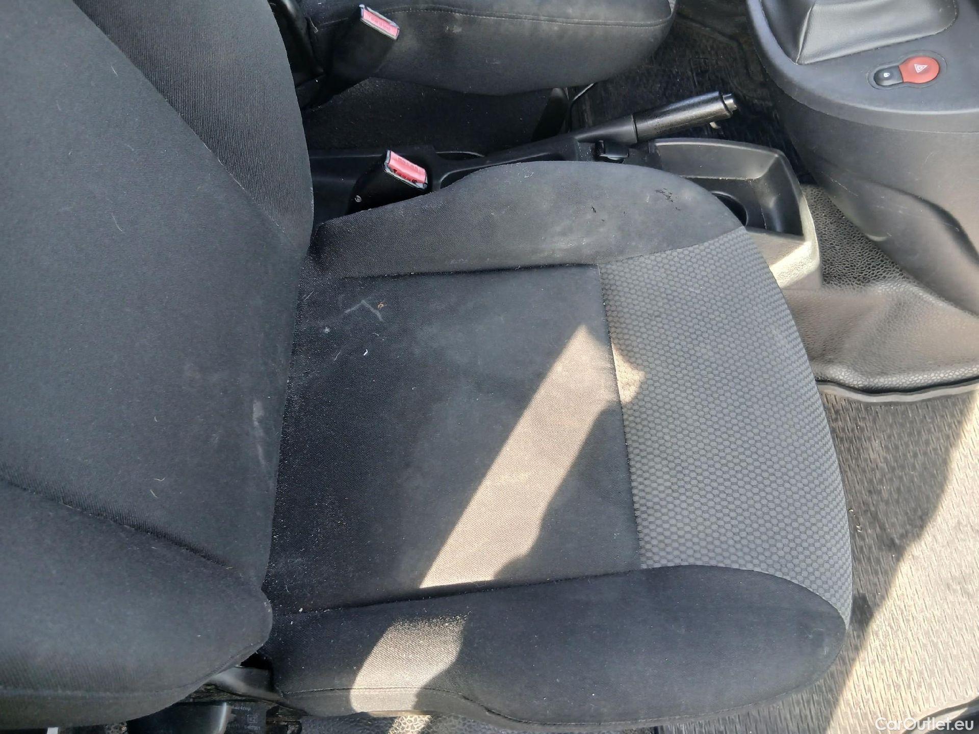  Renault  Kangoo RENAULT  Furgón/2013/3P/furgón derivado de turismo Profesional dCi 66kW (90CV) Euro 6 #47