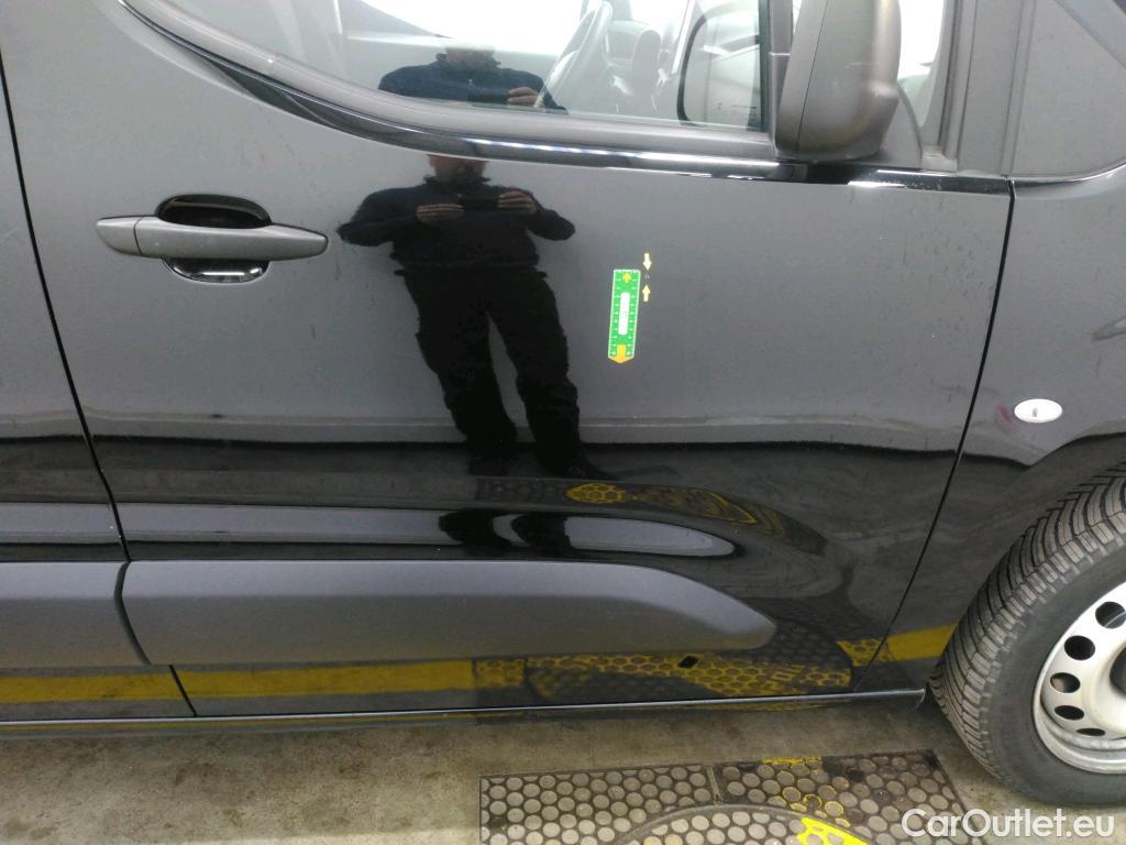  Citroen  Berlingo  Fourgon Club M 1000 1.5 BlueHDi 130CV BVA8 E6dT #21