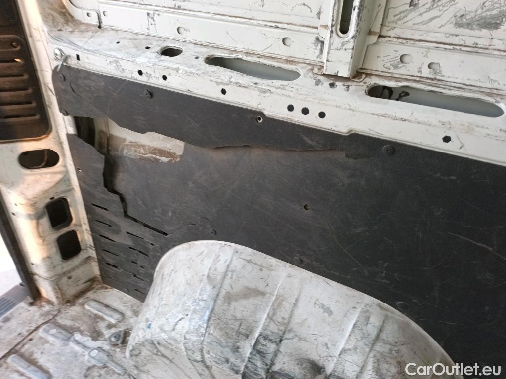  Peugeot  Boxer PEUGEOT  / 2014 / 4P / furgón 335 L2 H2 BHDI 103kW (140CV) S&S 6 V. M (CX) #25