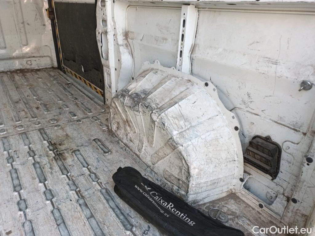  Peugeot  Boxer PEUGEOT  / 2014 / 4P / furgón 335 L2 H2 BHDI 103kW (140CV) S&S 6 V. M (CX) #6