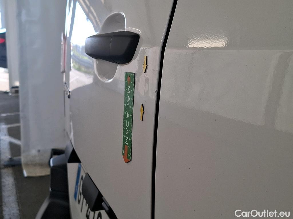  Citroen  Berlingo CITROEN  Van / 2018 / 4P / Fourgonnette Taille M 650kg BlueHDi 100 S&S BVM #6