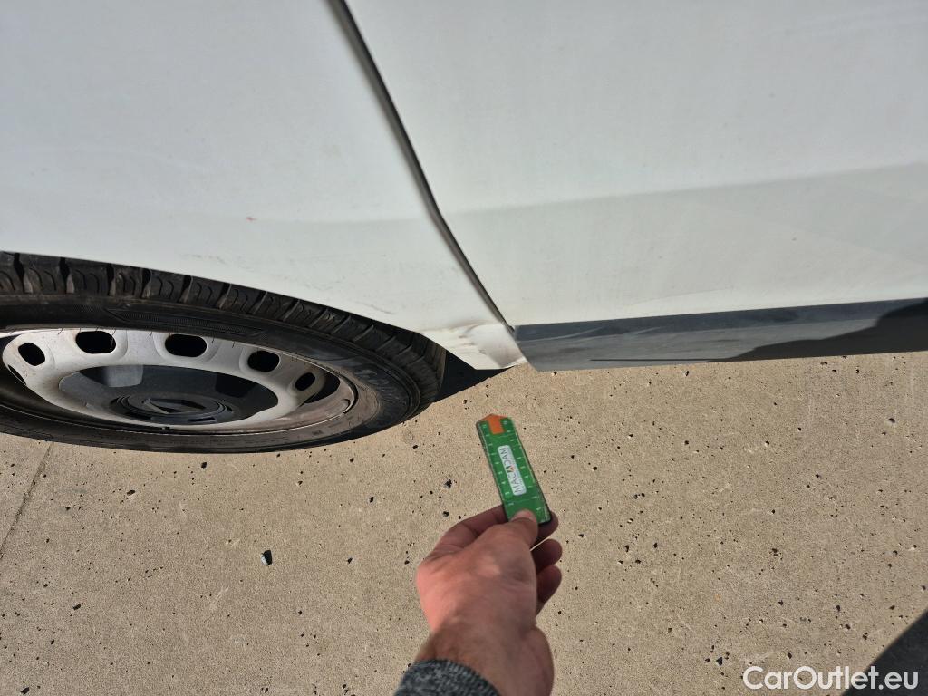  Renault  Trafic RENAULT  / 2021 / 4P / furgón Furgón L1H1 Blue dCi 96 Kw (130 CV) (AC) #4