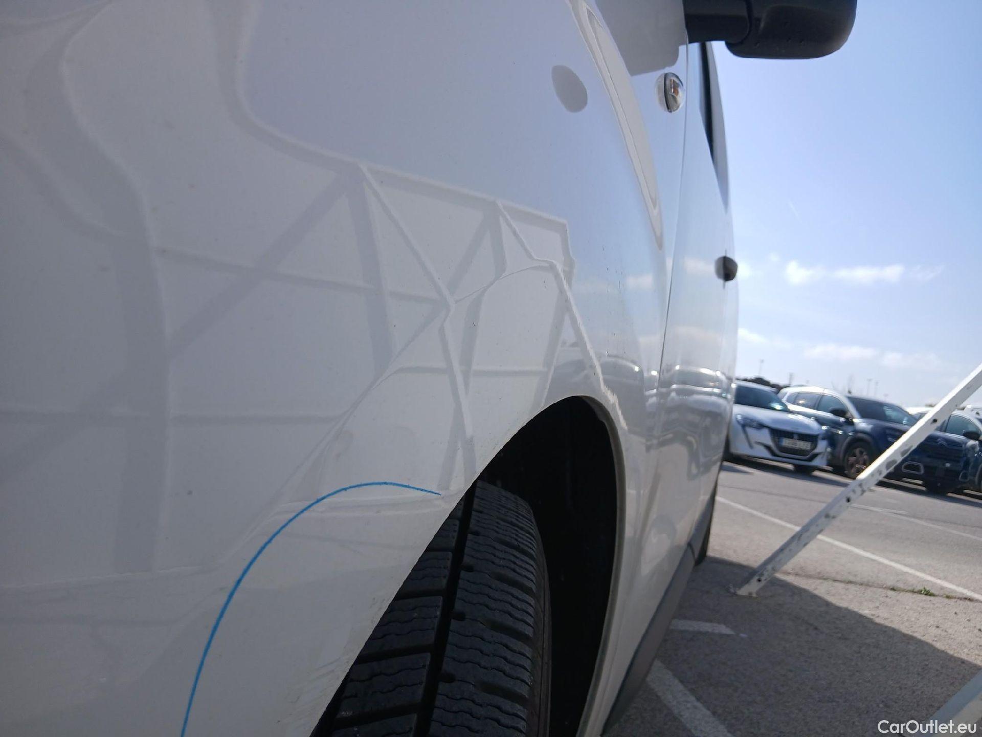  Opel  Vivaro OPEL  / 2019 / 4P / furgón 1.5 Diésel 74kW (100CV) M Std Express #26