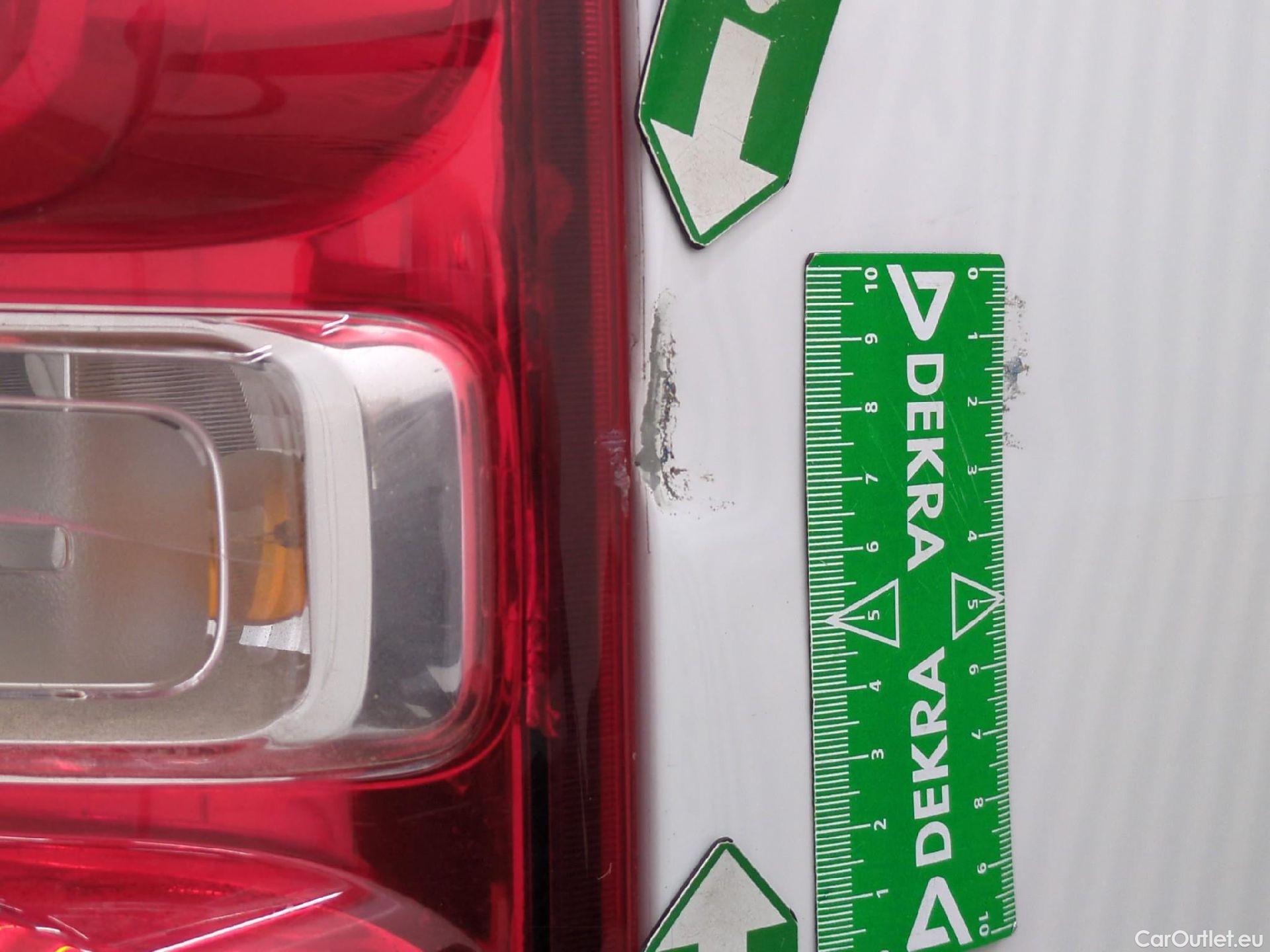  Peugeot  Expert  Fourgon Urban Compact 2.0 HDi 120CV BVA8 E6dT #30