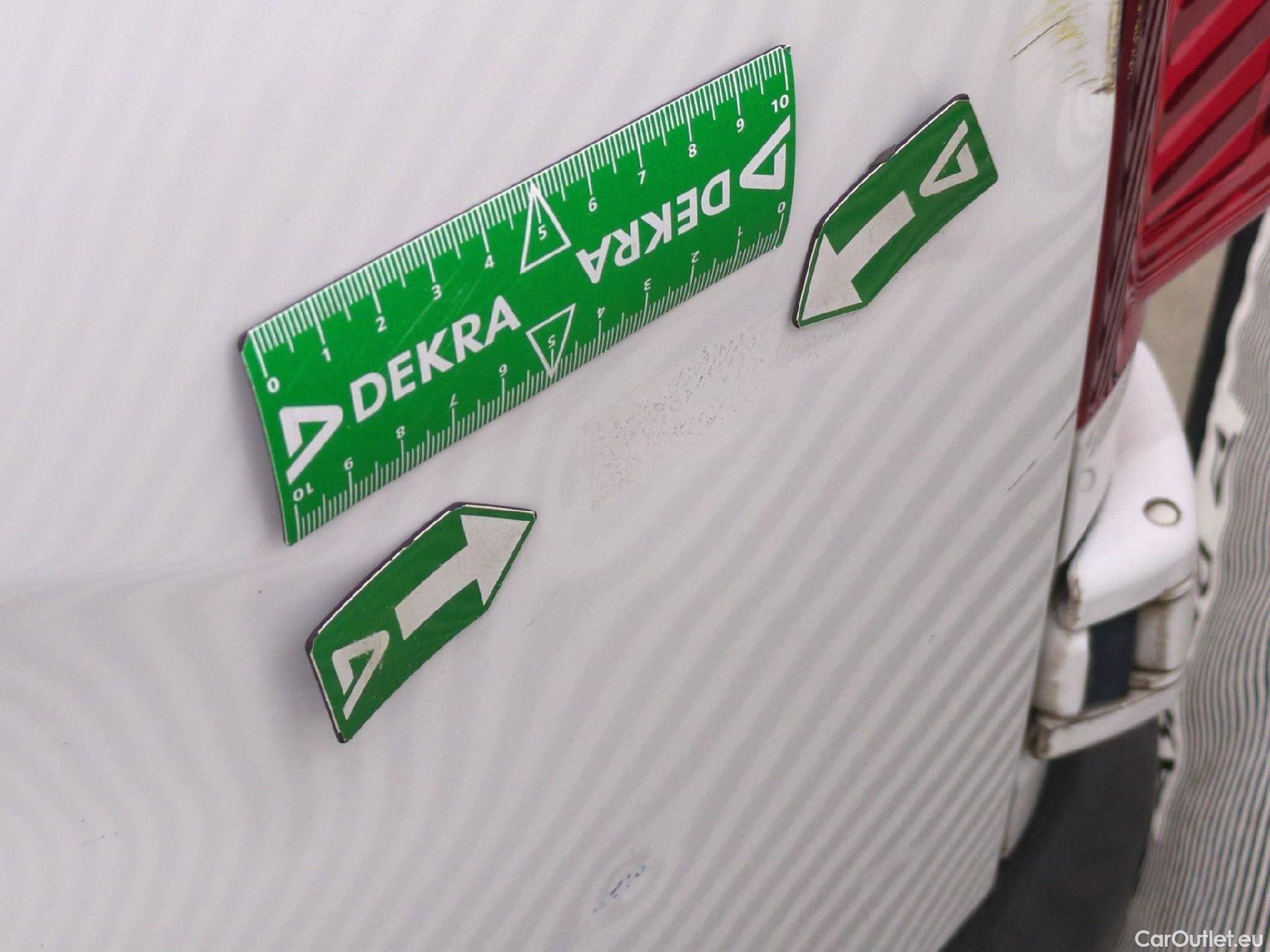  Peugeot  Expert  Fourgon Urban Compact 2.0 HDi 120CV BVA8 E6dT #62