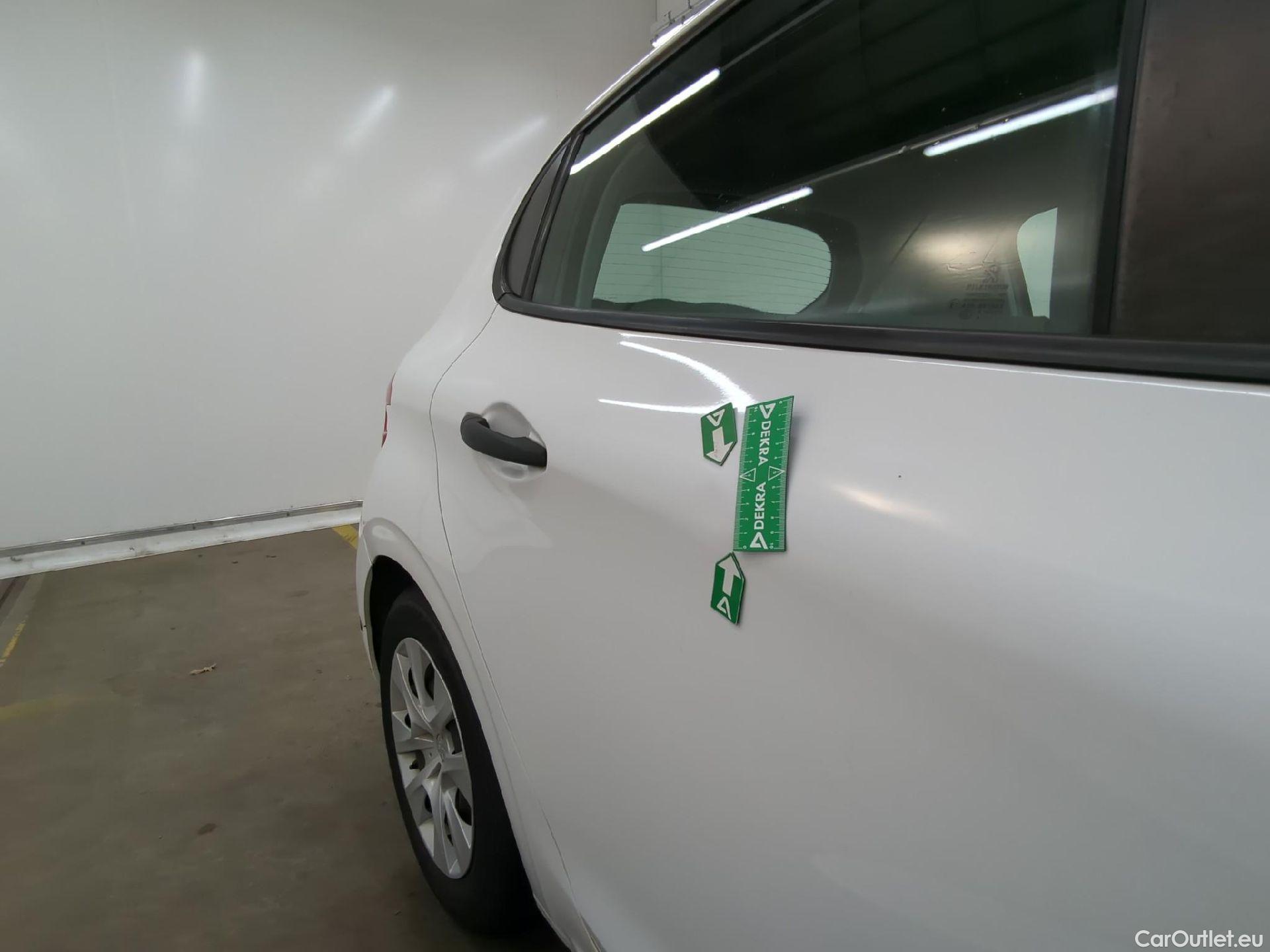  Peugeot  208  Affaire Premium 1.6 HDi 75CV BVM5 E6  #19