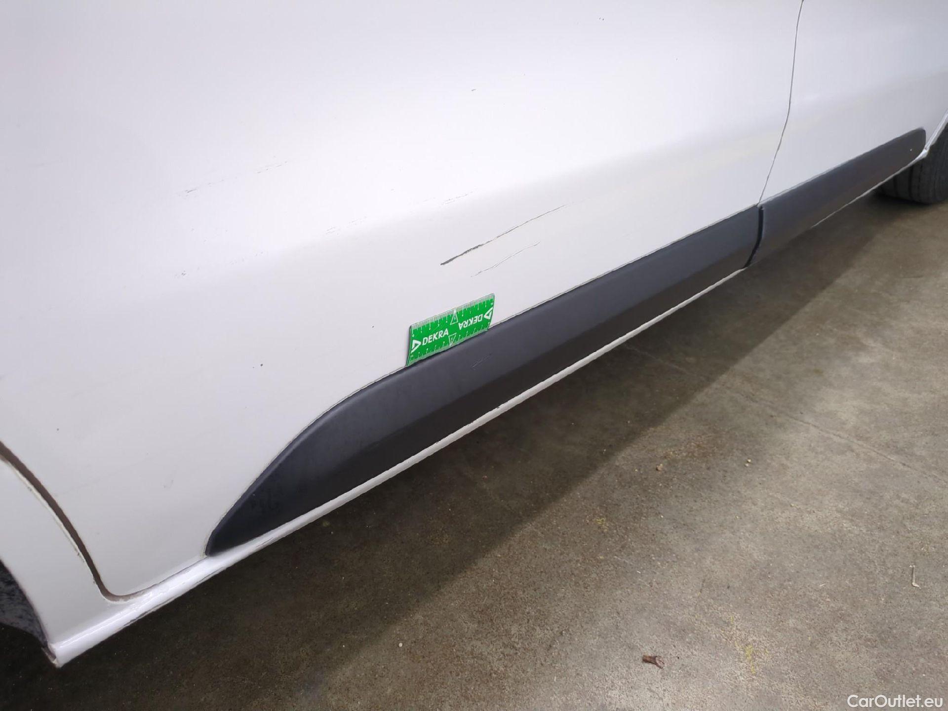  Peugeot  Expert  Fourgon Urban Compact 2.0 HDi 120CV BVA8 E6dT #41