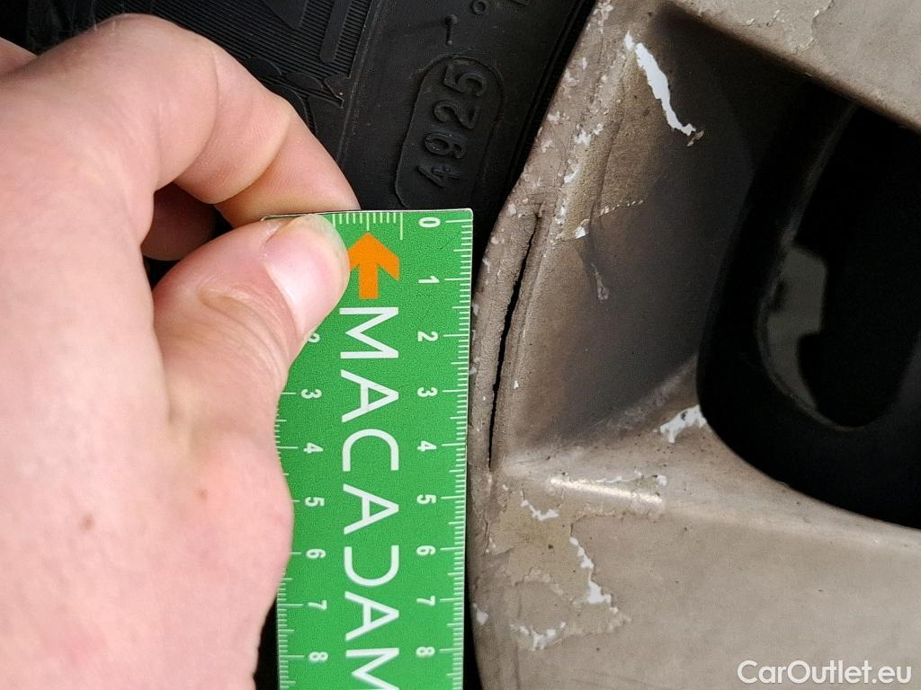  Peugeot  208  Affaire Pro 1.6 HDi 75CV BVM5 E6 #58