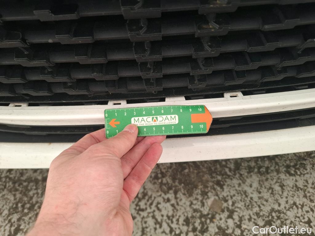  Peugeot  208  Premium 1.2 PureTech 75CV BVM5 E6d #45