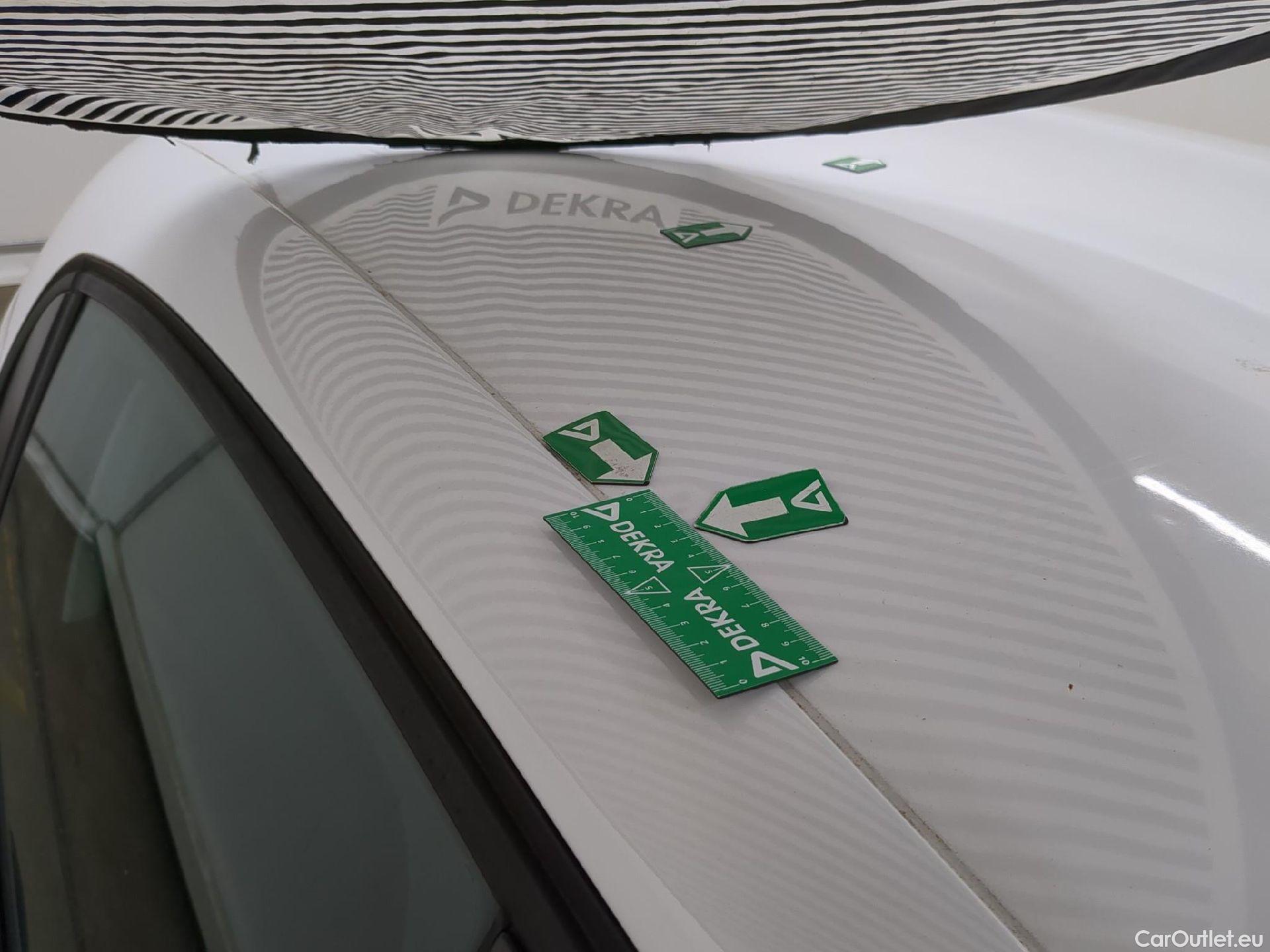  Peugeot  208  Affaire Premium 1.6 HDi 75CV BVM5 E6  #11