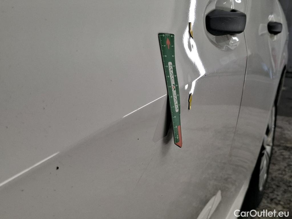  Peugeot  208  Premium 1.2 PureTech 75CV BVM5 E6d #10