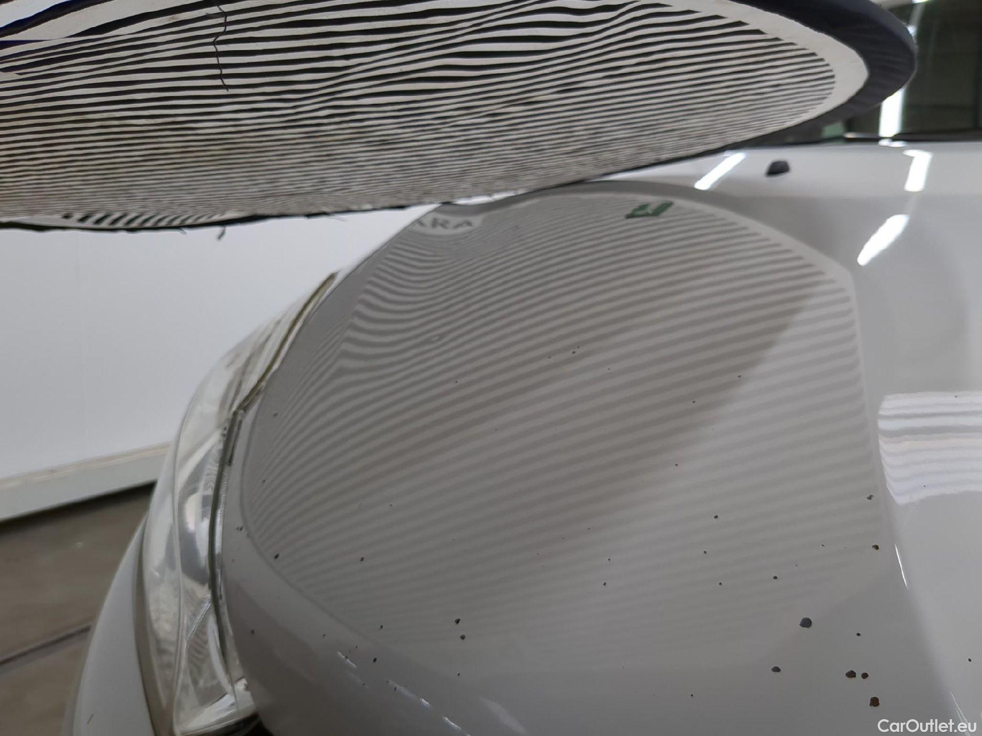  Peugeot  208  Affaire Premium 1.6 HDi 75CV BVM5 E6  #30