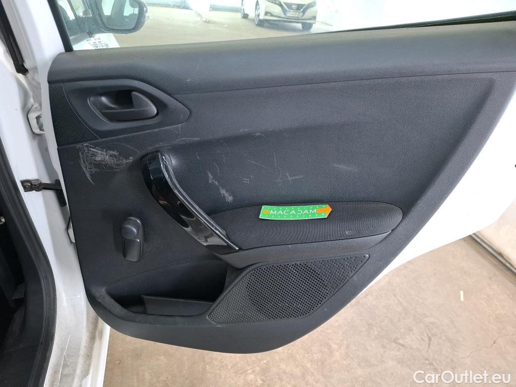  Peugeot  208  Affaire Pro 1.6 HDi 75CV BVM5 E6 #31