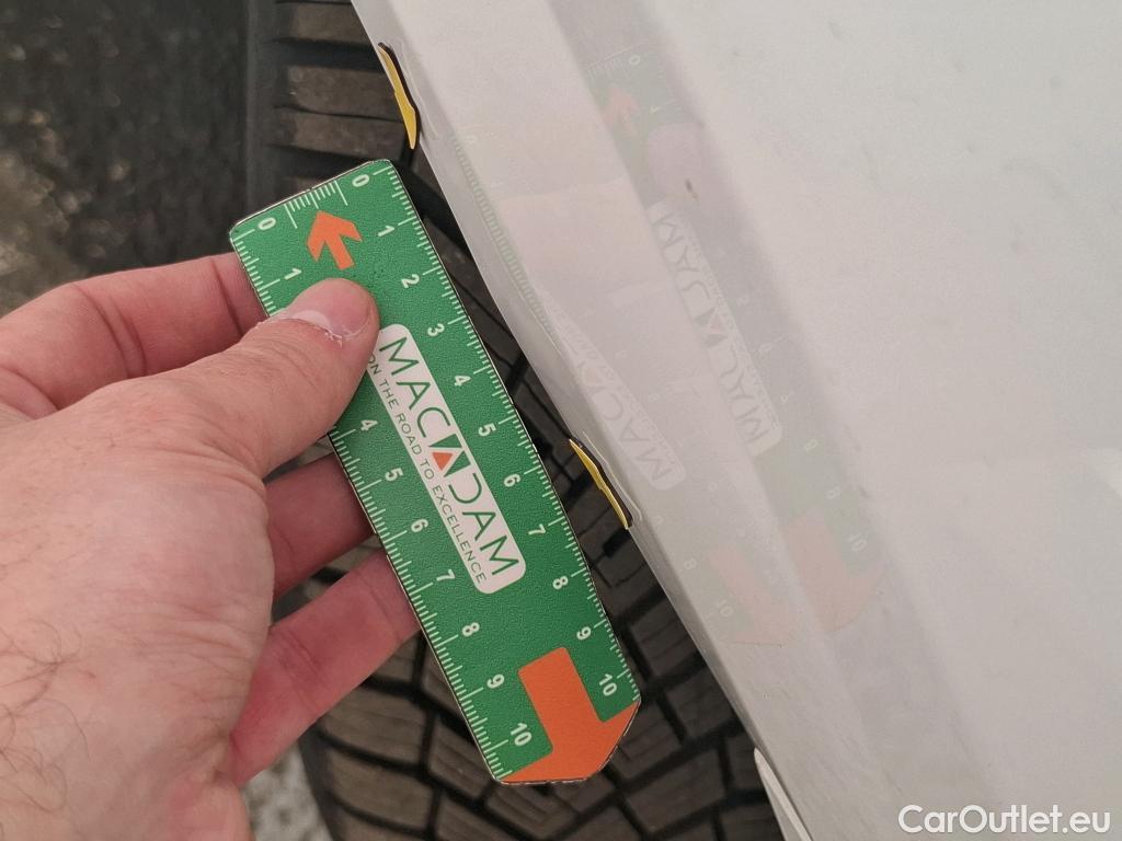  Peugeot  208  Premium 1.2 PureTech 75CV BVM5 E6d #17