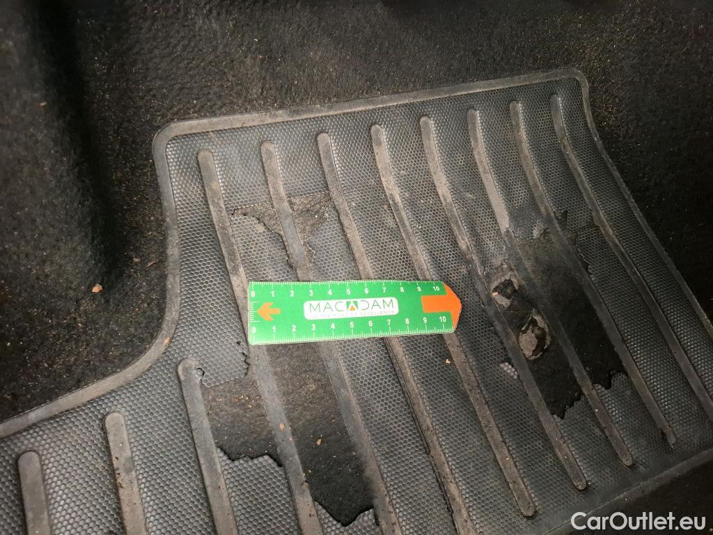  Peugeot  208  Premium 1.2 PureTech 75CV BVM5 E6d #8