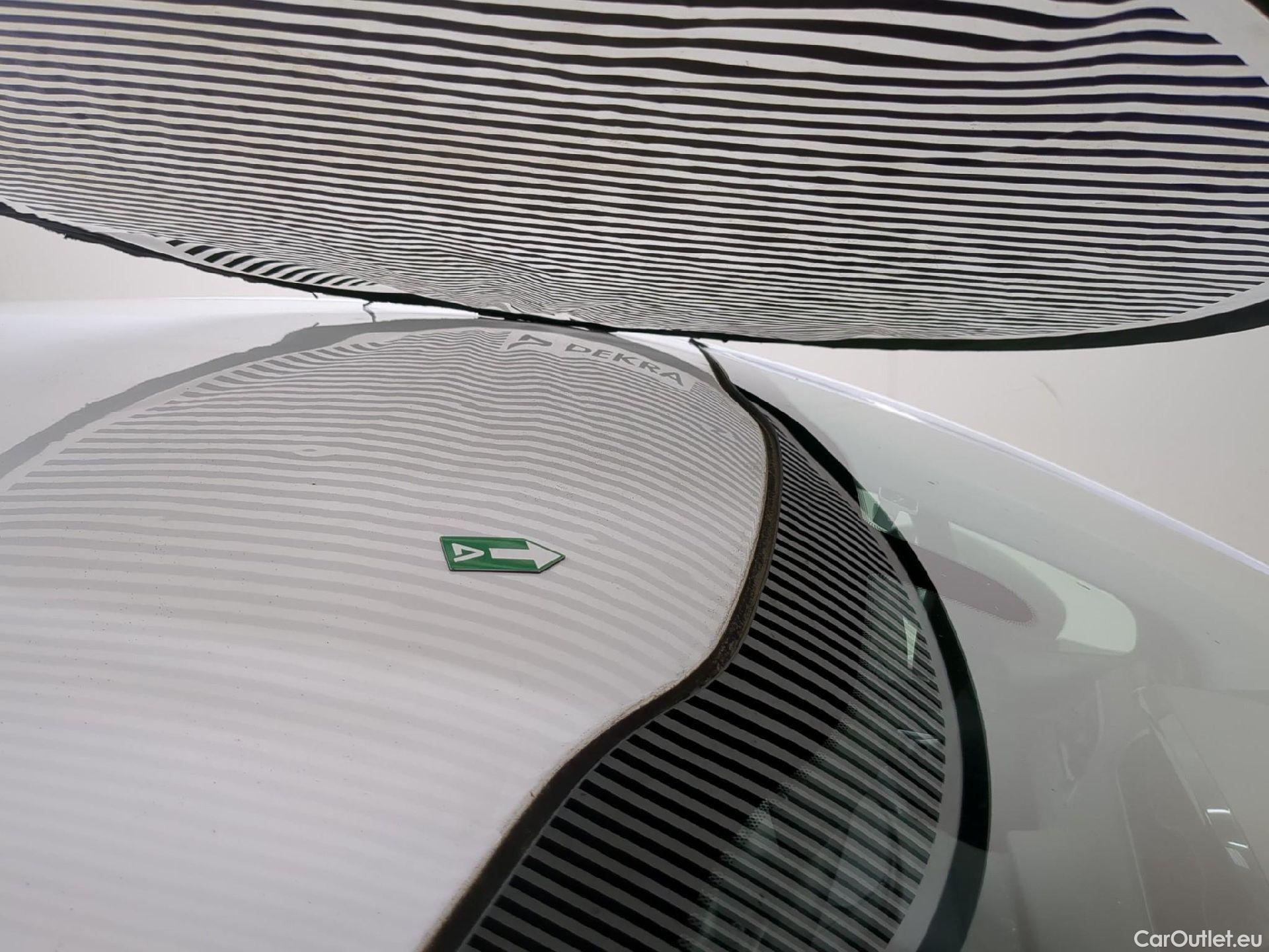  Peugeot  208  Affaire Premium 1.6 HDi 75CV BVM5 E6  #16