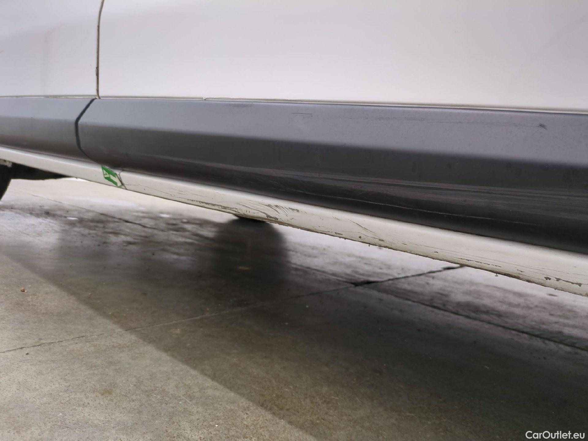  Peugeot  Expert  Fourgon Urban Compact 2.0 HDi 120CV BVA8 E6dT #46