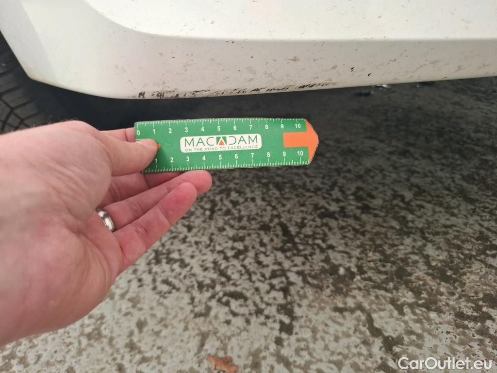  Peugeot  208  Premium 1.2 PureTech 75CV BVM5 E6d #19