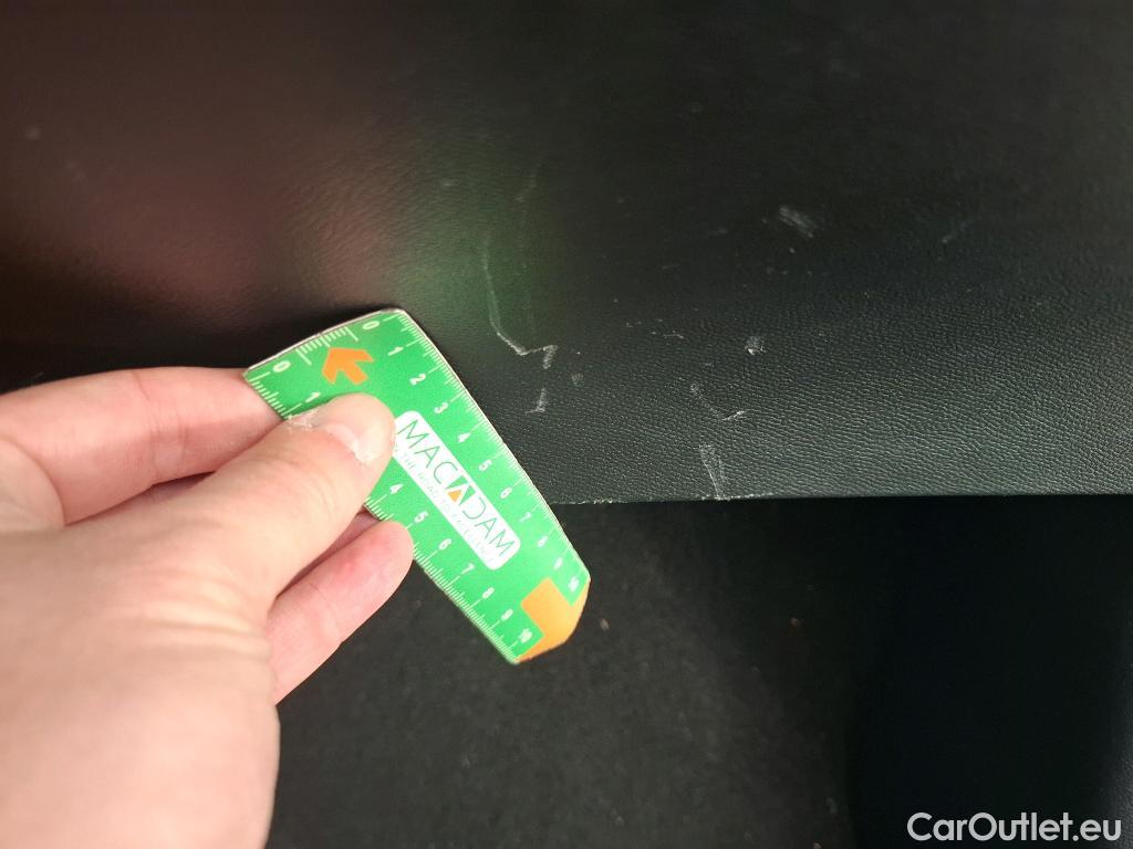  Peugeot  208  Premium 1.2 PureTech 75CV BVM5 E6d #24