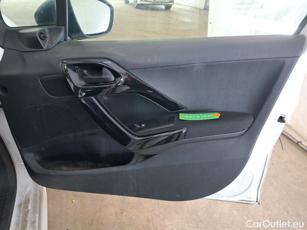  Peugeot  208  Affaire Pro 1.6 HDi 75CV BVM5 E6 #42