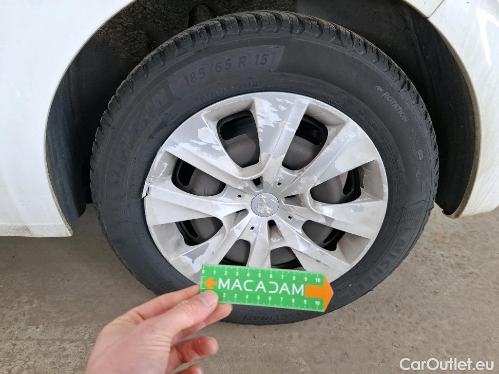  Peugeot  208  Affaire Pro 1.6 HDi 75CV BVM5 E6 #59