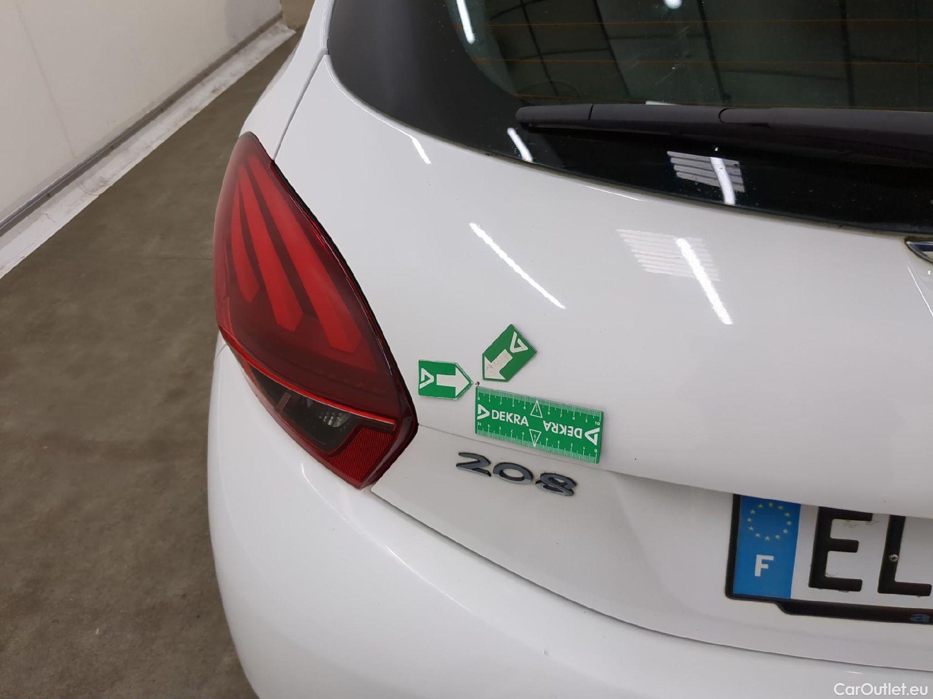  Peugeot  208  Affaire Premium 1.6 HDi 75CV BVM5 E6  #40