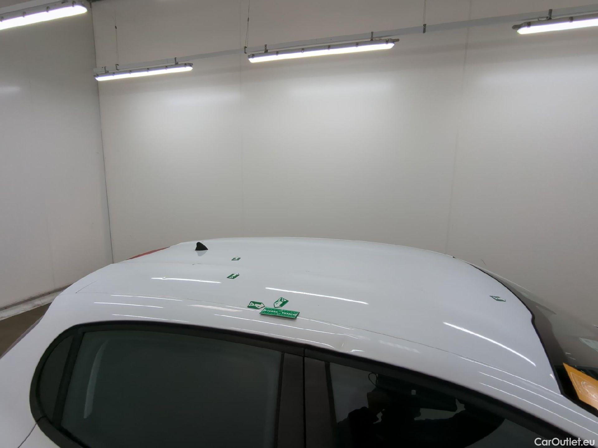  Peugeot  208  Affaire Premium 1.6 HDi 75CV BVM5 E6  #10