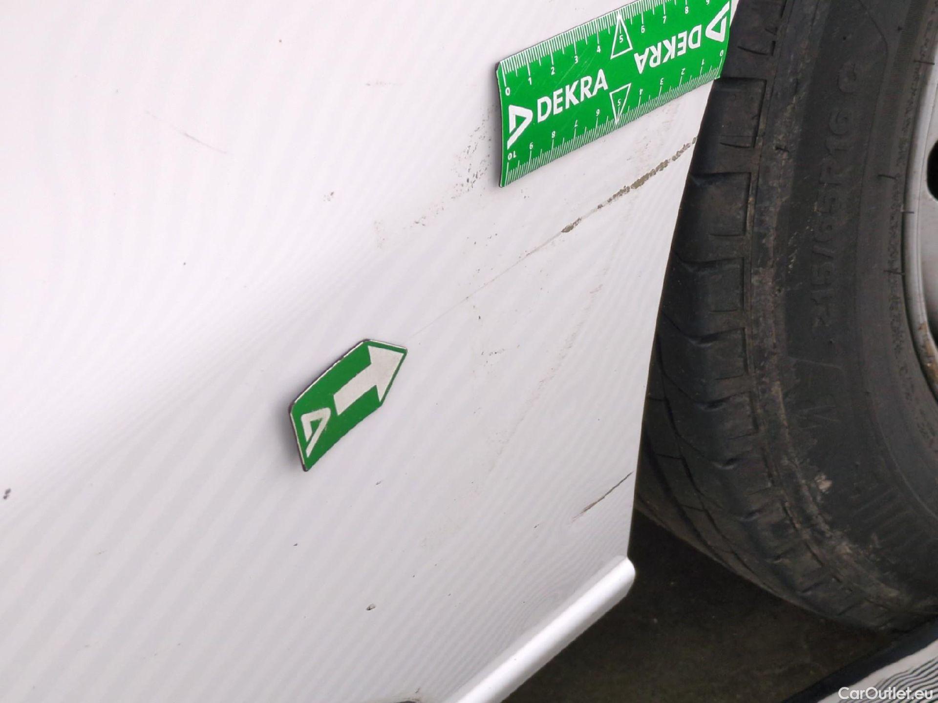  Peugeot  Expert  Fourgon Urban Compact 2.0 HDi 120CV BVA8 E6dT #65