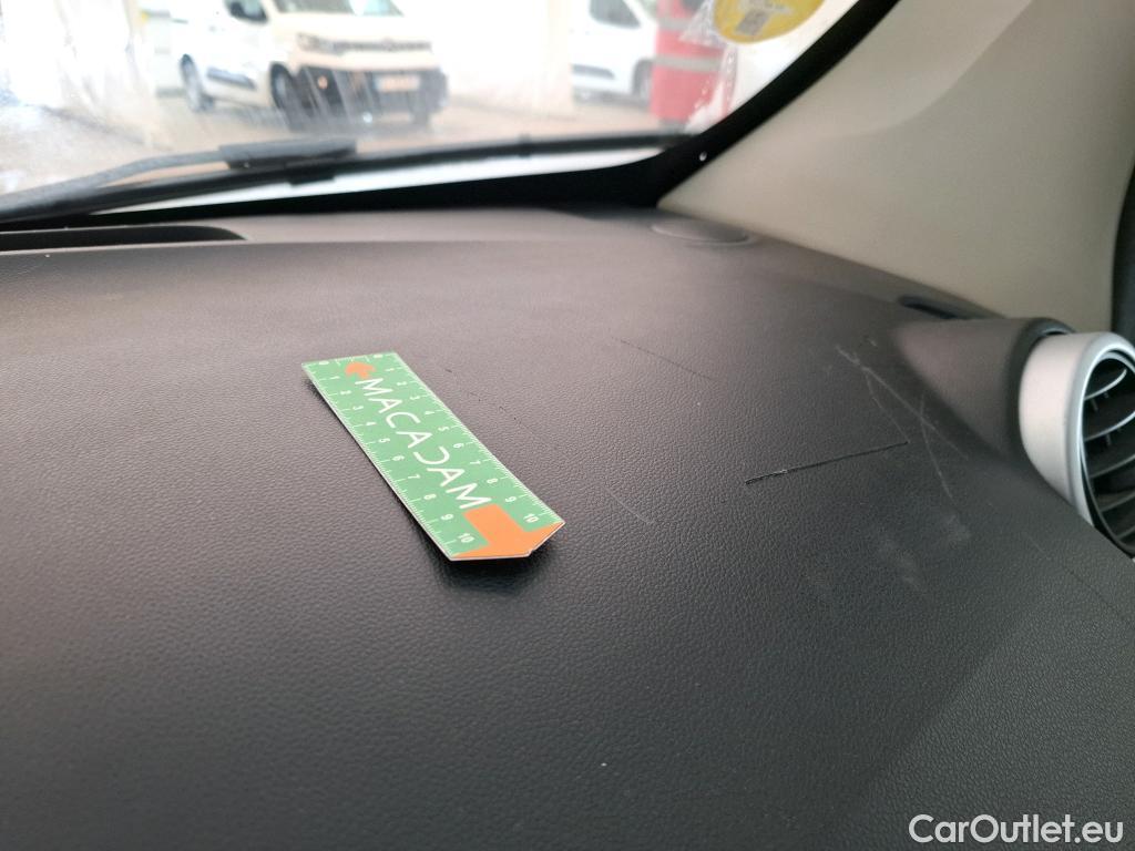  Renault  Kangoo RENAULT  Express / 2013 / 4P / Fourgonnette Grand Confort - Blue dCi 95 #2