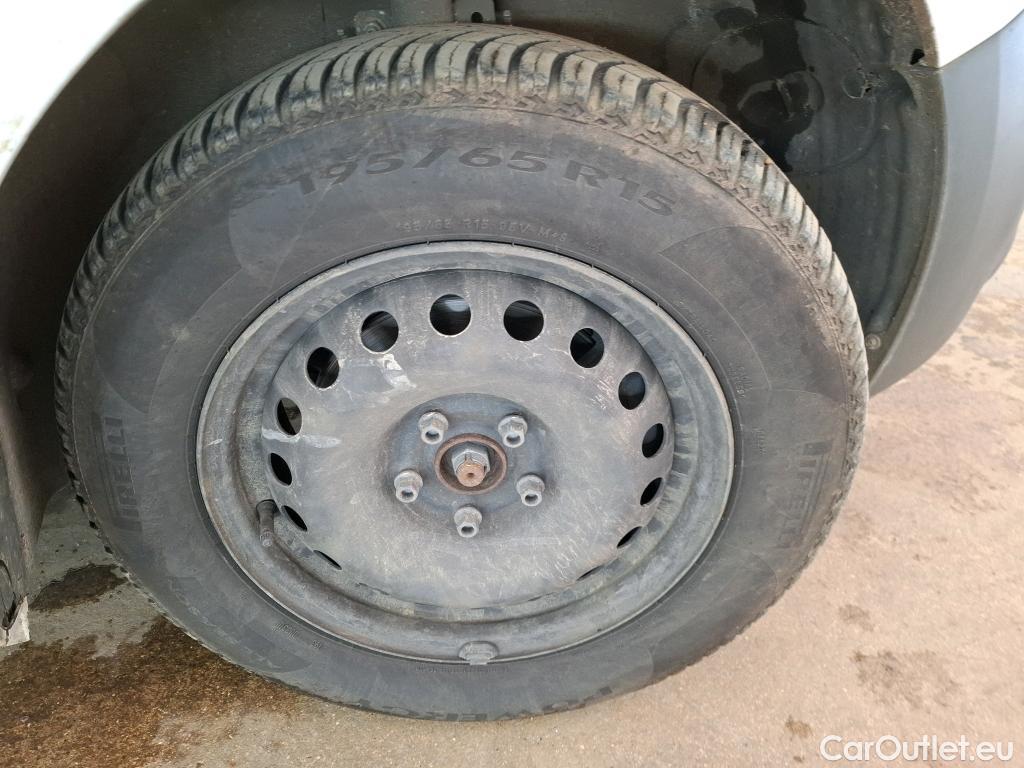  Renault  Kangoo  Express Grand Confort (L1) 1.5 dCi 90CV BVM5 E6 #44