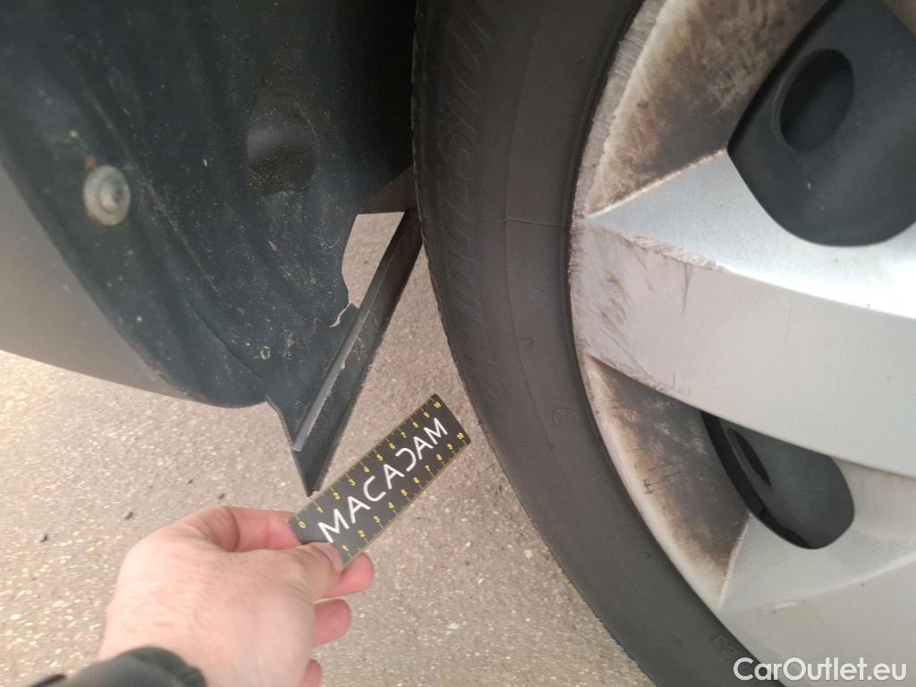  Renault  Kangoo  II Express Maxi Extra (Série Spéciale) - Cab. Appr. 1.5 dCi 95CV BVM6 E6dT #49