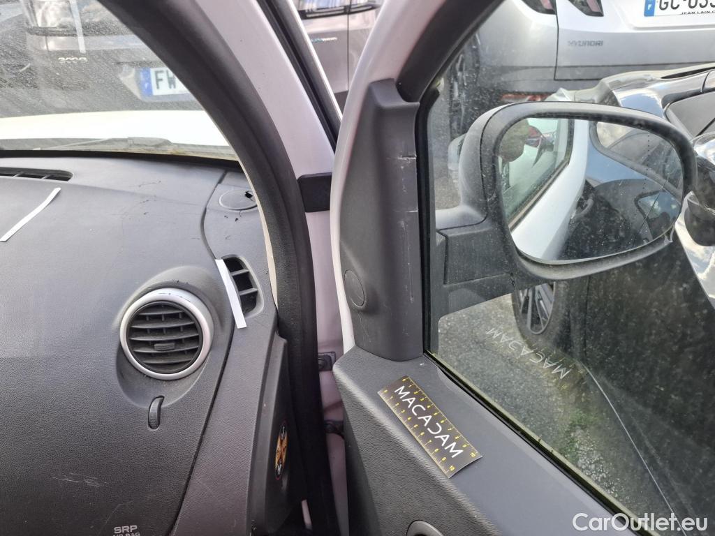  Renault  Kangoo  Express Grand Confort (L1) 1.5 dCi 90CV BVM5 E6 #95