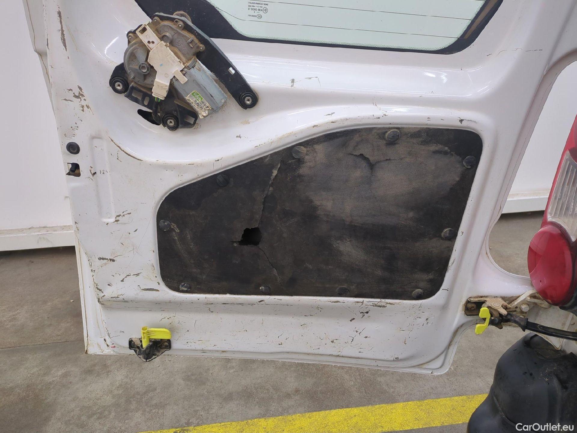  Peugeot  Partner  L1 Premium Pack 1.6 HDi 100CV BVM5 E6 #6