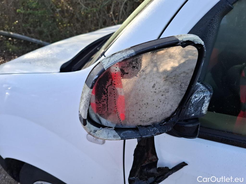  Renault  Kangoo RENAULT  Express / 2013 / 4P / Fourgonnette Grand Confort - Blue dCi 95 #32