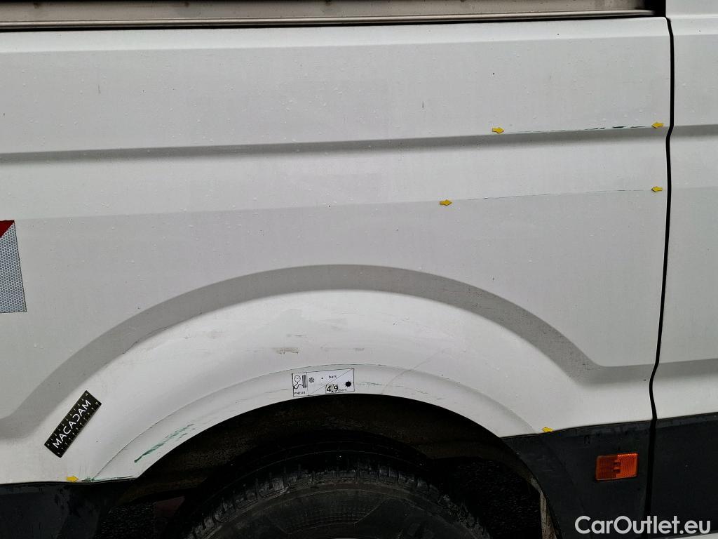  Volkswagen  Crafter  Fourgon Fourgon 35 mittlerer Radstand mit Hochdach FWD 2.0 140CV BVM6 #3