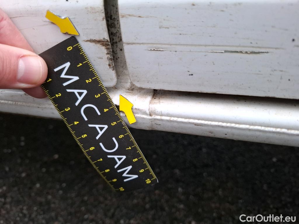  Volkswagen  Crafter  Fourgon Fourgon 35 mittlerer Radstand mit Hochdach FWD 2.0 140CV BVM6 #6