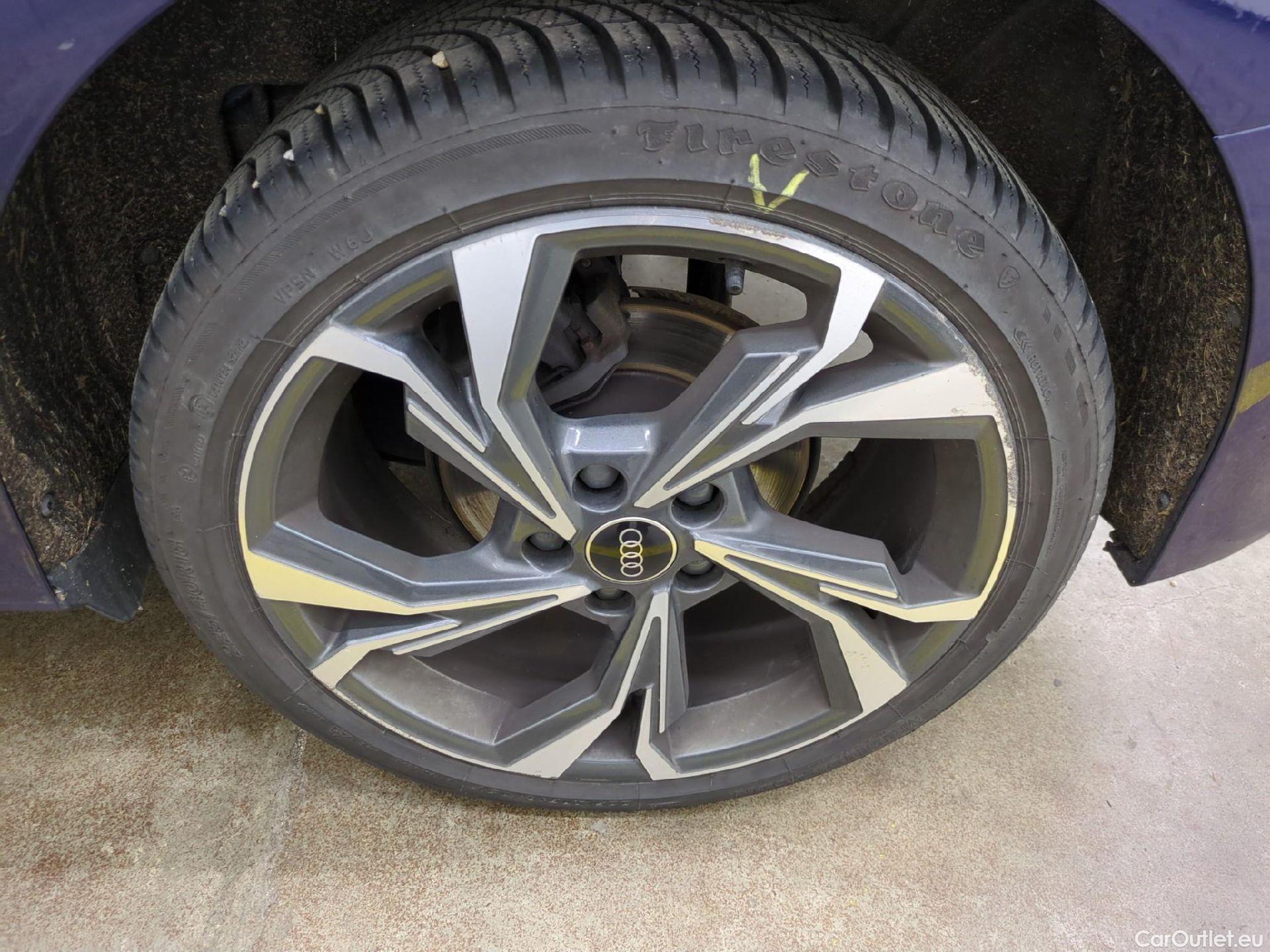  Audi  A3 AUDI  Sportback / 2020 / 5P / Berline 30 TDI 116 S Tronic S Line #16