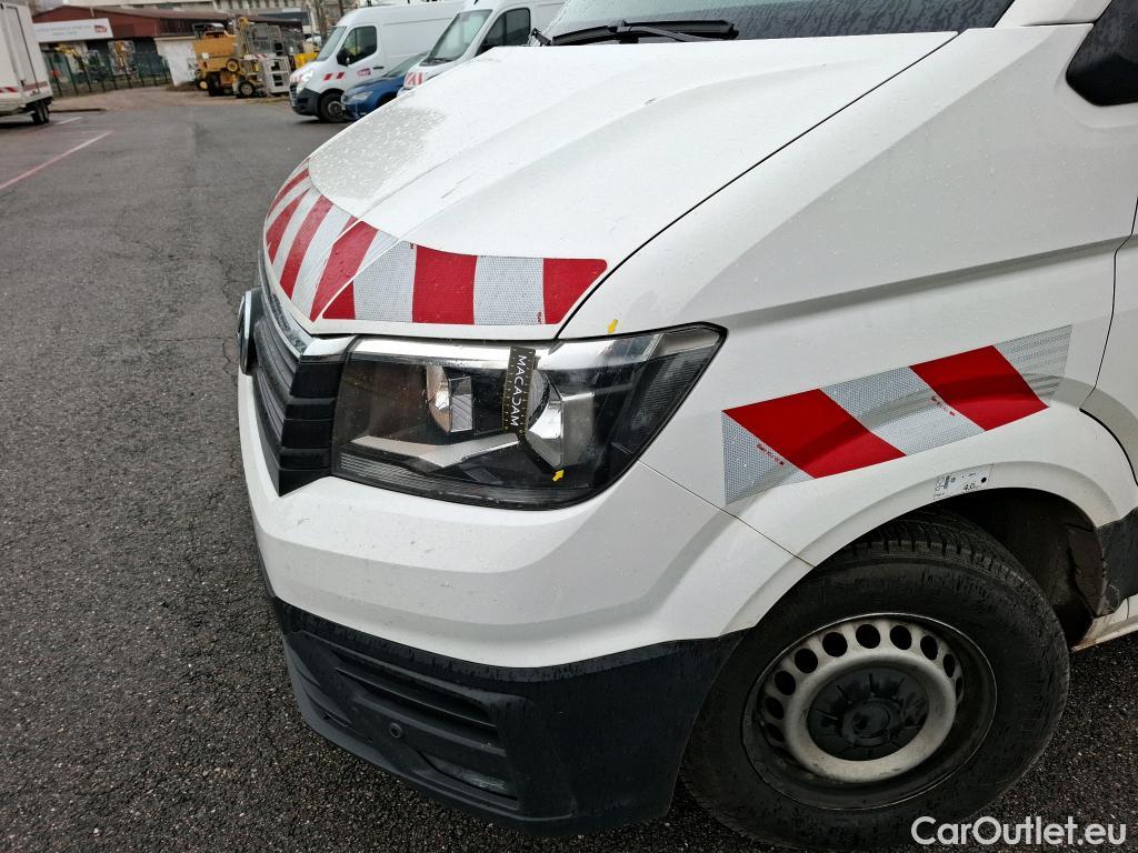  Volkswagen  Crafter  Fourgon Fourgon 35 mittlerer Radstand mit Hochdach FWD 2.0 140CV BVM6 #38
