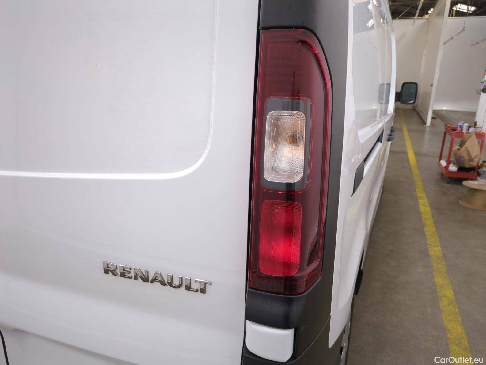  Renault  Trafic  III Fourgon Grand Confort L2H1 1200 1.6 dCi 125CV BVM6 E6 #36