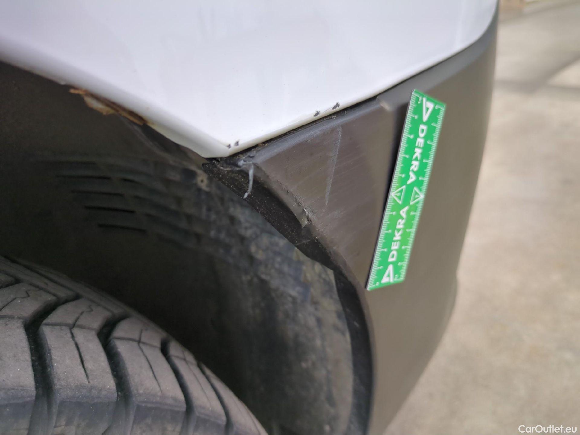  Renault  Trafic  III Fourgon Grand Confort L2H1 1200 1.6 dCi 125CV BVM6 E6 #19