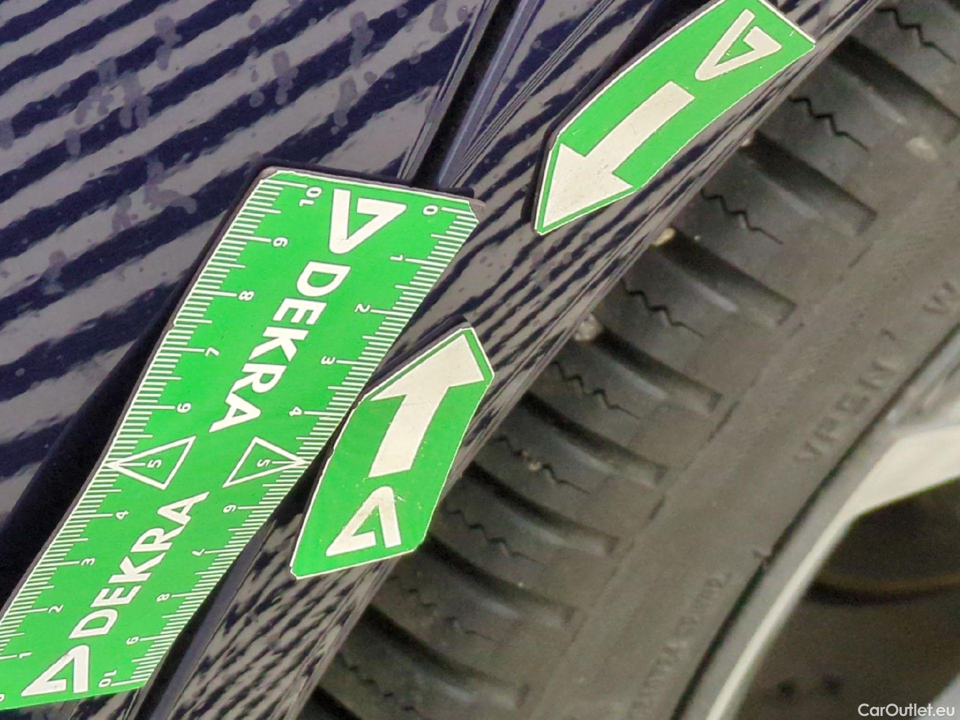  Audi  A3 AUDI  Sportback / 2020 / 5P / Berline 30 TDI 116 S Tronic S Line #36