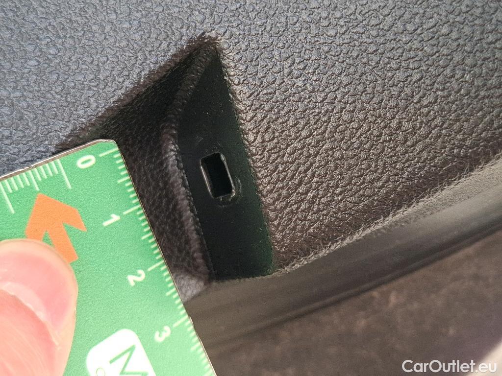  Renault  Megane  IV Berline 5pt. Business 1.5 dCi 115CV BVA7 E6d #26