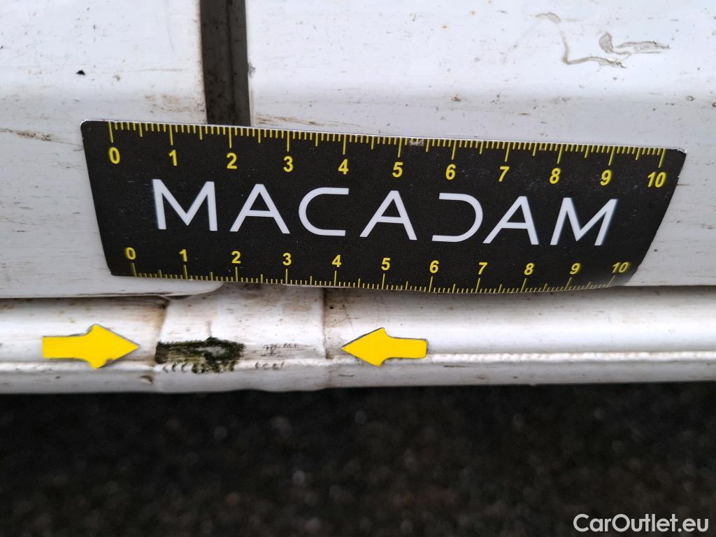  Volkswagen  Crafter  Fourgon Fourgon 35 mittlerer Radstand mit Hochdach FWD 2.0 140CV BVM6 #41